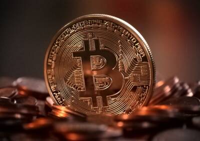 Bitcoin Price Slump Ahead, Says Analyst