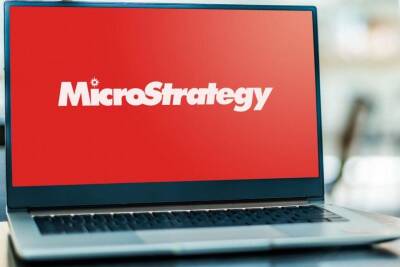 MicroStrategy's and Grayscale Bitcoin Trust's Shares Now Compete with ETFs