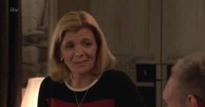Corrie fans distracted by Leanne Battersby change amid 'sweet' scenes