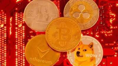 Bitcoin, Solana gain while ether, dogecoin, Shiba Inu fall. Check cryptocurrency prices today