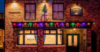 Corrie stars reveal what they'd get their characters for Christmas - and confess to regifting unwanted presents