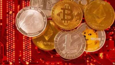 Cryptocurrency prices today: Bitcoin falls again, last down 4%; Ethereum down 7%