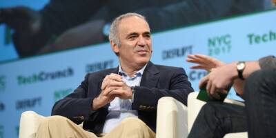 Cryptocurrencies are the future and could replace the dollar in 10 years, says chess grandmaster Garry Kasparov