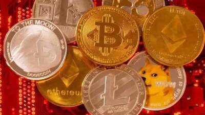 Bitcoin slips below $44,000; ether, dogecoin, Shiba Inu, other cryptos prices today also plunge