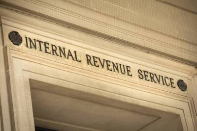 Reports That IRS Won’t Tax Staking Rewards Create Legal Confusion in US; UK Taxman Updates Its Own Guidance