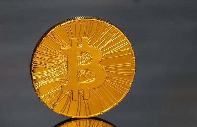 Key Bitcoin Indicator Flashes Sell Signal That May End Crypto Euphoria