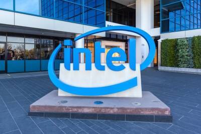 Intel's BMZ2 Bitcoin Miners to Improve Gross Profits by 130% Compared to Rival Antminer S19 Pro - GRIID