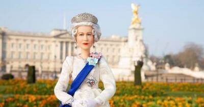 The Queen has been transformed into a barbie doll