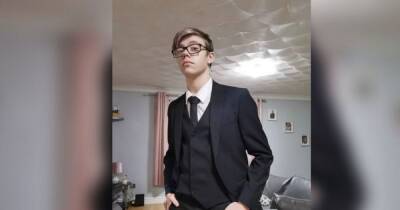 Mum's heartbreaking final words to 'brave' teenage son as he died next to her