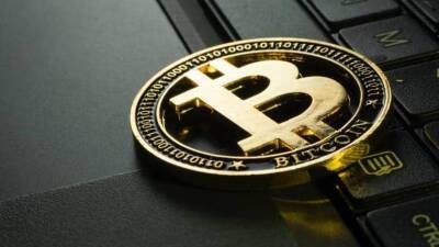 Cryptocurrency Prices Today April 7: Bitcoin down, Dogecoin biggest loser. All currencies in red