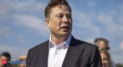 Tesla's Elon Musk may add to SEC ire with late report about Twitter stake