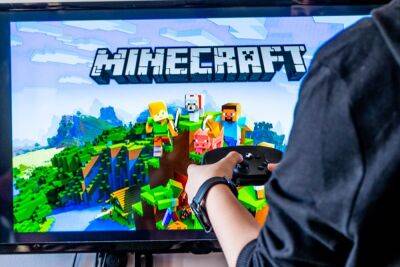 Gamers Play Different Strategies: Minecraft Says No to NFTs, While Square Enix Unveils Its NFT Project
