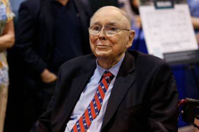 Legendary Investor and Bitcoin Skeptic Charlie Munger Dies at 99