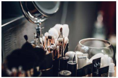 Beauty and the Blockchain: 5 Beauty Influencers and Brands Endorsing Crypto - How Crypto is Changing the Face of the Cosmetics Industry